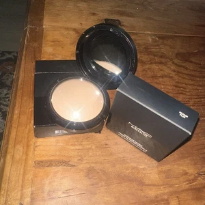 New Mac Cosmetics Mineralize Powder - Picture 1 of 5