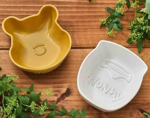 Le Creuset Disney Winnie the Pooh Mini Dish Set of 2 Quince Yellow Cotton JP New - Picture 1 of 10