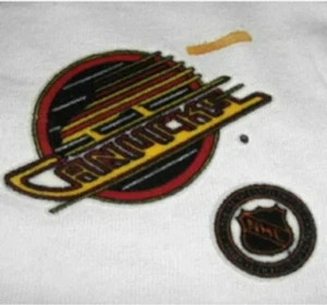 Vancouver Canucks 3 pulgadas Lextra Planchado Transferencia Logo Parche Emblema Insignia De Colección Nuevo de Lote Antiguo - Imagen 1 de 2
