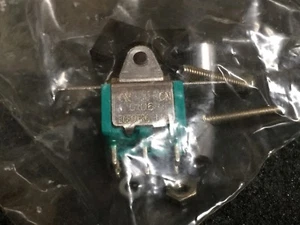 Electroswitch B223J1ZQ2 SWITCH ROCKER DPDT 6A 125V - Picture 1 of 3