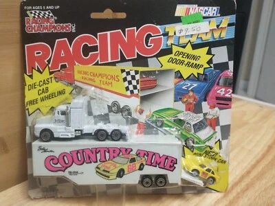 Racing Champions NASCAR 1/144 Diecast #68 Country Time Hamilton Team Hauler Car Foto 1 de 4
