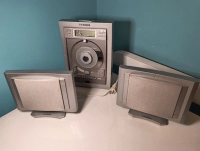 Fisher SLIM-1400 Vertical CD Audio System Digital AM/FM Stereo - CD Player*READ - Image 1 of 4