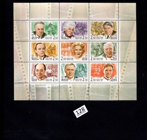 PB RUSSIA 2001 - MNH - CINEMA - ACTORS - FAMOUS PEOPLE - Picture 1 of 1