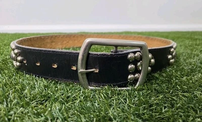 Cinturón vintage de cuero con tachuelas y joyas talla pequeña Foto 1 de 4