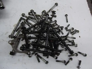 HONDA CBR650 MOTOR MUTTERN UND SCHRAUBEN CBR650 2021 - Bild 1 von 5