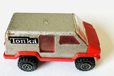 Tonka Van 1978 Винтажная Игрушка из Прессованной Стали Металлик Серебро и Красный Невосстановленная 4"" - Изображение 1 из 4
