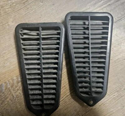 1977 1978 1979 Cadillac Coupe Deville  Door Jamb Pressure Valve Release Vent OEM - Image 1 of 4