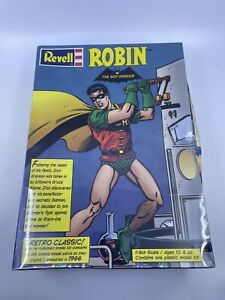 Robin The Boy Wonder Model Kit Revell 1999 Factory Sealed