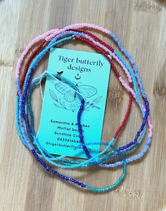 TIGER BUTTERFLY DESIGNS - LONG LENGTH MULTI COLOUR BEADED NECKLACE 78cm - Picture 1 of 2