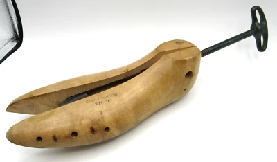 Vintage  Wooden Cobblers Shoe Boot Tree Stretcher Works! - Image 1 of 4
