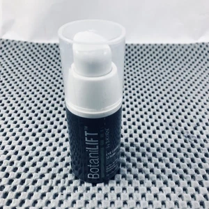Skinn Botanilift Eye Corrector Serum 0.5 Oz. - Sealed New - Picture 1 of 4