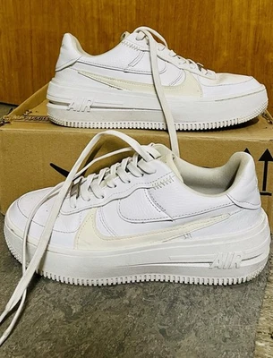 Nike Air Force 1 PLT. Af. ORM Damen Sneaker Gr. 38 DJ9946-100 Weiß TOP - Bild 1 von 4