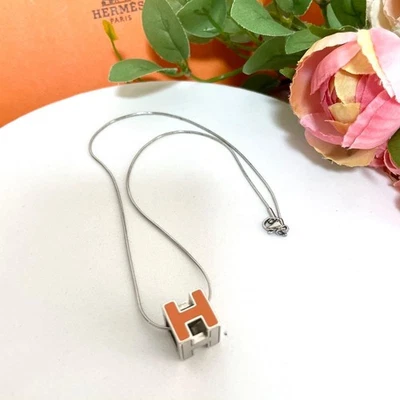 Collar Cubo Hermes H Naranja Esmalte Plata Grabado Usado Japón Foto 1 de 4