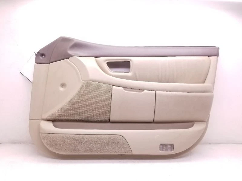 Toyota Avalon XLS 2000 montaje del panel de la puerta delantera del lado del pasajero  Foto 1 de 4