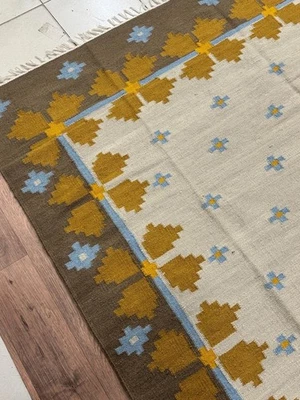 Floral Tribal Kilim Wool Area Rug Boho Geometric Modern Swedish Mid Century Rug - Image 1 of 4