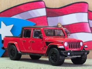 '24 GREENLIGHT 2023 JEEP GLADIATOR FREEDOM LOOSE 1:64 SHOWROOM FLOOR SERIES 5 - Picture 1 of 11