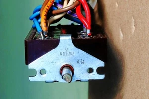 HERD / BACKOFEN:  FUNKTIONS-WÄHLER  bzw.  SCHALTER  (Siemens, Bosch und weitere) - Bild 1 von 4