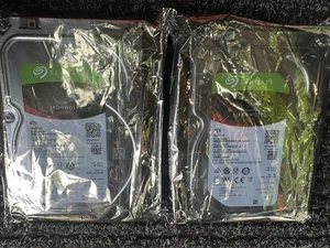 2x 4TB HDD Seagate IronWolf ST4000VN008 *NEW + FACTORY SEALED! - Afbeelding 1 van 2