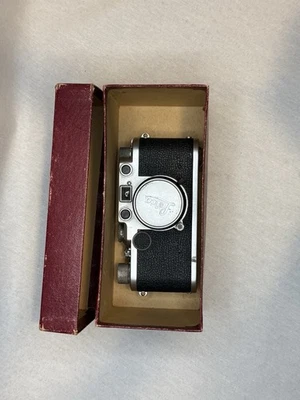 Cámara Leica DRP Ernst Leitz Wetzlar #613845, flash con bombillas y manuales Foto 1 de 4