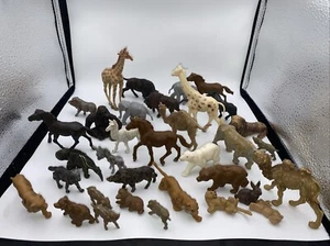DDR Spielzeugfiguren "Zootiere Wildtiere" Bären Löwen Kamele Tiger Büffel Set 1 - Bild 1 von 5