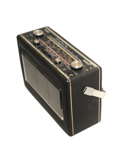 VINTAGE HACKER SOVEREIGN TRANSISTOR RADIO PARTIALLY WORKING 1960'S - Picture 1 of 10