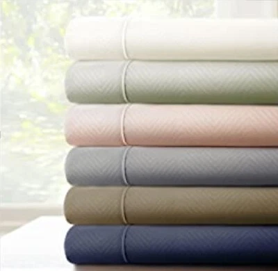 НОВЫЙ комплект простыней Kensington Hotel Collection Embossed Queen: коричневый - Изображение 1 из 4