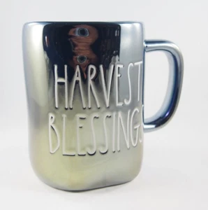 Taza de café té Rae Dunn azul oscuro metálico blanco ""BENDICIONES DE LA COSECHA - Imagen 1 de 8