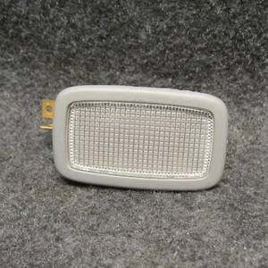 Borrego 2009 techo interior delantero luz de cabina de cortesía izquierda o derecha gris OEM 54329 - Imagen 1 de 3