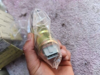 ORIGINALE 0345.58 034558 REGOLATORE MINIMO CITROEN XM XANTIA PEUGEOT 605 106 406 - Image 1 of 4