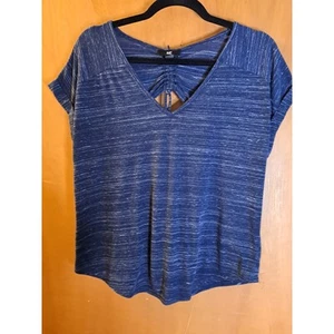 Camisa para mujer IZ Byer azul con espalda Peek-a-boo talla grande - Imagen 1 de 8