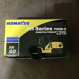 Komatsu FH50-2 Forklift Truck 1/24 Scale Model Yellow Boxed - Picture 1 of 6