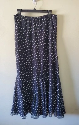 Maxi Falda Sirena L (16) Lunares Colección Chadwick Para Mujer Negra/Blanca Foto 1 de 4