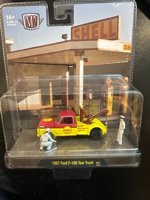 M2 Machines Shell Service Station Diorama - 1967 Ford F-100 Tow Truck R01 24-02 - Image 1 of 3