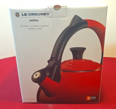 LE CREUSET Marseille Blue Kettle 1.6 qt Tea Pot Enamel Oolong Kettle New In Box - Image 1 of 4