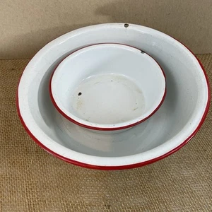 Bauernhaus Vintage 2er Set emaillierter Stahl weiß roter Rand 10" 7" runde Becken Schüsseln - Bild 1 von 8