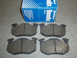 Renault Espace 2.9 1989 - 1991 Bendix 571748B Rear Brake Pads - Picture 1 of 1