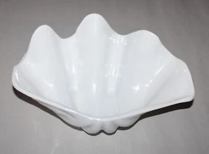 Plato cuenco gigante con carcasa de plástico blanco 7" W X 11" largo X 4-3/4" T/pies - Imagen 1 de 8