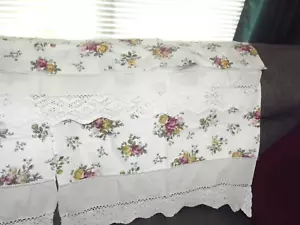 Vintage SEARS Kitchen Curtain 2 Panels Valence Roses Crochet Country Cottage Cor - Picture 1 of 16