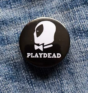 Deadpool Pin Playdead Badge - 38mm - Avengers X Men Cable Disney Playboy Marvel - Foto 1 di 3