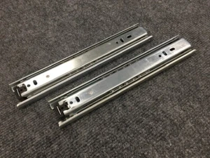 Menge 2 Accuride Schubladenführung 10" Vollauszug C 3832-C10P - Bild 1 von 3