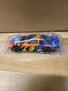 Terry Labonte #5 Kellogg Cereal Giveaway 1:43 Scale Diecast. Box 157 - Picture 1 of 13