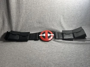 Cinturón utilitario Deadpool con hebilla 24"-40’’’ Cosplay negro usado - Imagen 1 de 2