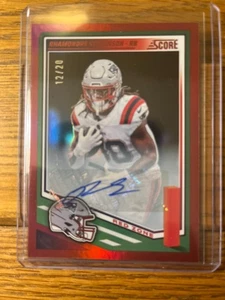 2025 PANINI SCORE FOOTBALL R. STEVENSON ROSSO "AUTOGRAFATO" #ed: /20 N.E. PATRIOTI - Foto 1 di 2