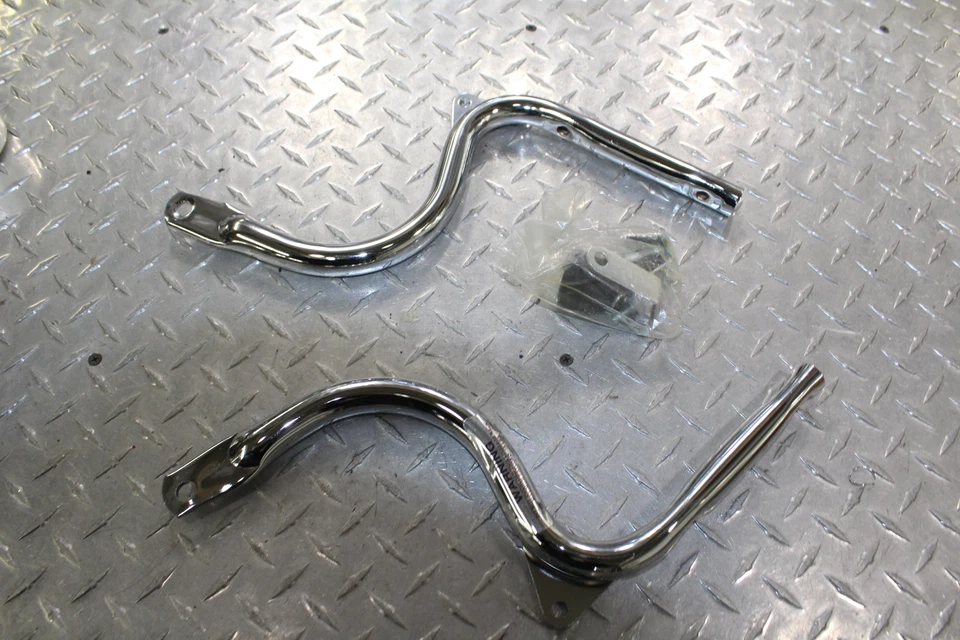 1992 YAMAHA VIRAGO 750 XV750 REAR BACK RACK MOUNTS N.O.S - Image 1 of 4