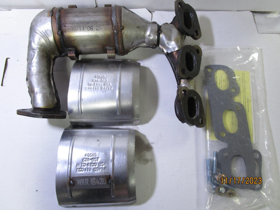 Catalytic Converter with Integrated Exhaust Manifold-EPA fits 02-06 MPV 3.0L-V6 Foto 1 de 4