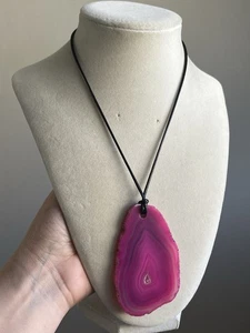 "Bonito collar genuino hermoso rebanada de ágata rosa cordón negro 20""" - Imagen 1 de 6
