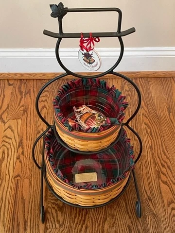 23" Longaberger  Wrought Iron Snowman  2 Baskets, Liners, Protectors 1-Ornament Cover