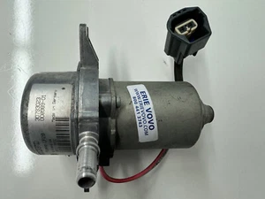 07-13 Volvo S40 V50 C70 C30 OEM Brake Vacuum Pump 31317530 - Picture 1 of 7