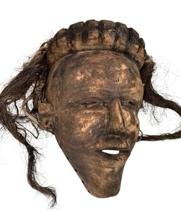 Vintage alte afrikanische geschnitzte Stammesmaske aus Holz mit Haaren - Bild 1 von 9