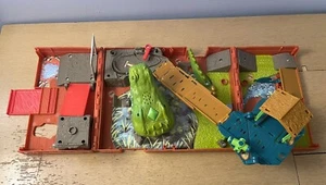 Matchbox Car Play Set Fold n Carry Alligator Alley Lights Sounds Pop Up Jungle - Picture 1 of 21